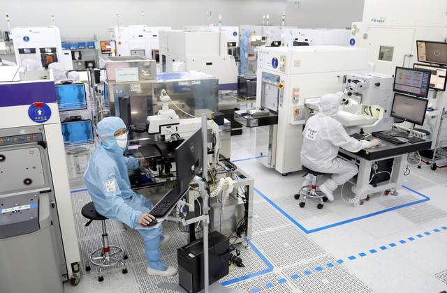 淮安工業(yè)園區(qū) 技術(shù)開發(fā)與技術(shù)服務(wù)雙翼齊飛，家門口就業(yè)“心心向榮”